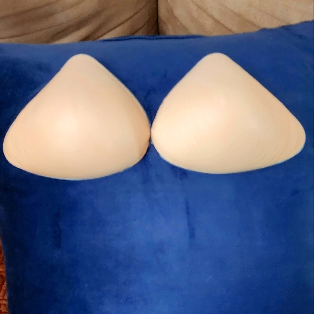 Temperature Eqalizing Breast Form SET AMOENA  Size 9 (D/DD)